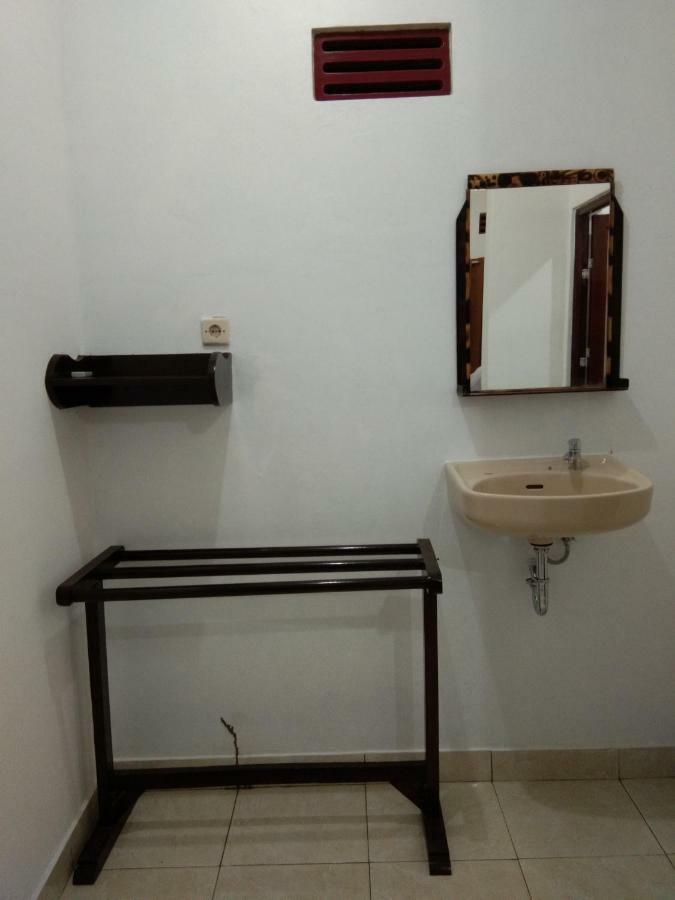 Safsia homestay Toyapakeh Luaran gambar